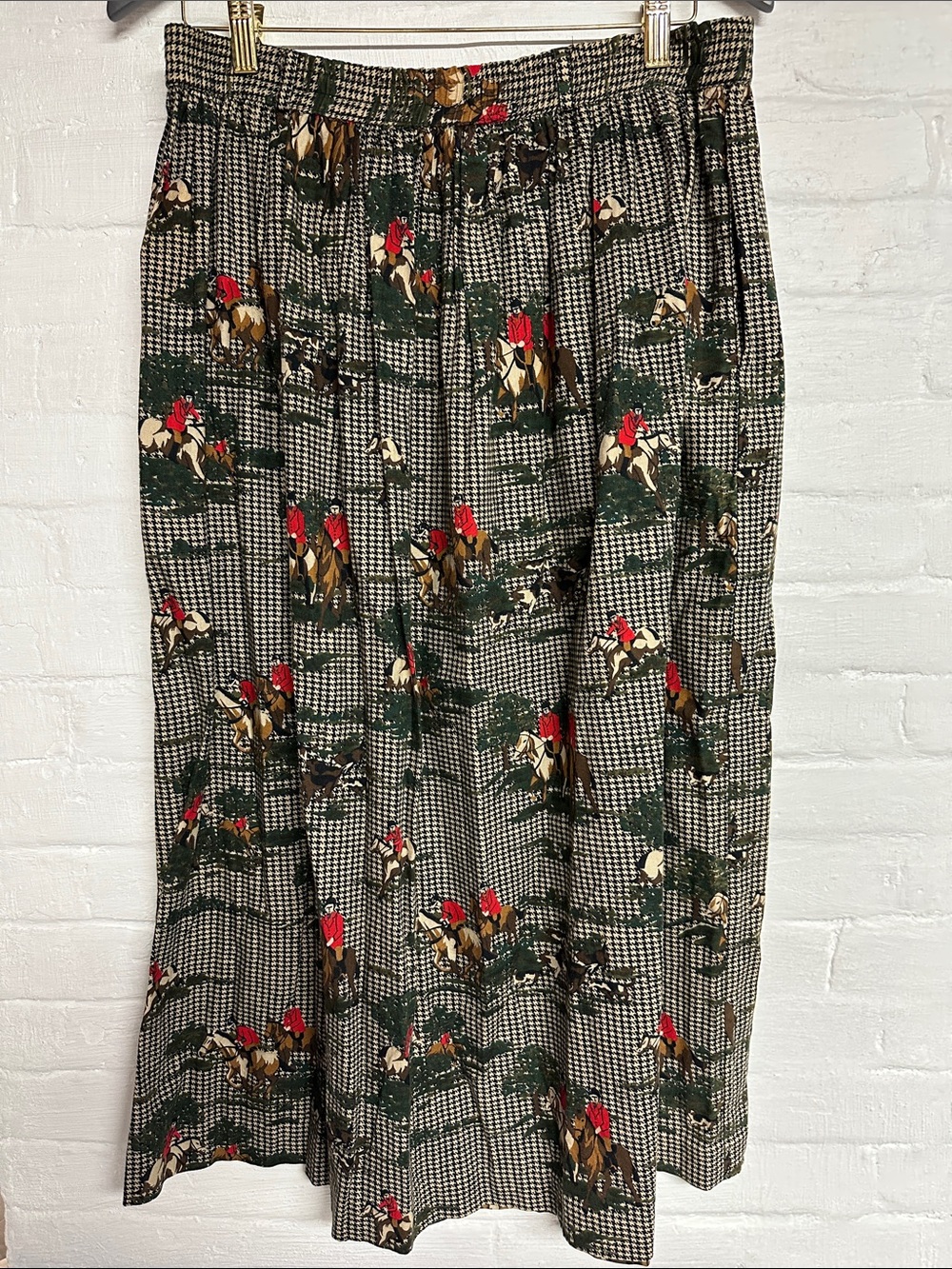 VINTAGE Women’s Plaid Skirt with Horses Print - Red & Green